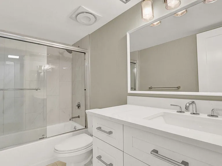 12910 Briarlake Dr #203 — Photo 27
