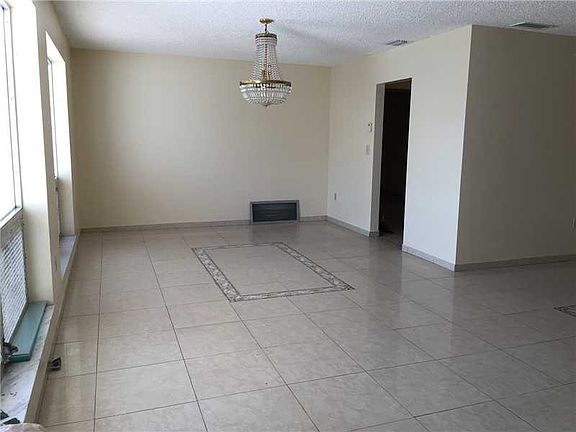 2nd image of 7521 Grandview Blvd