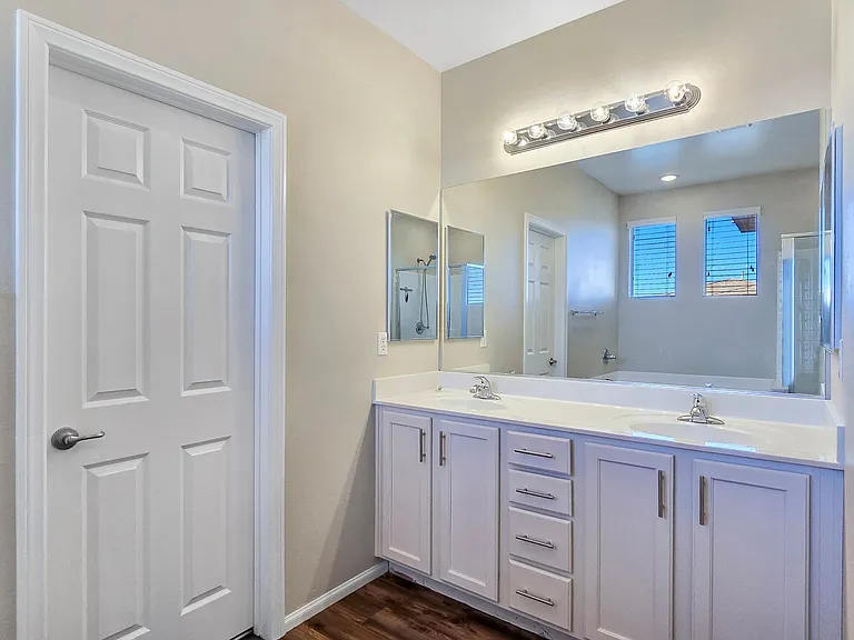 5389 Hollymead Dr — Photo 37