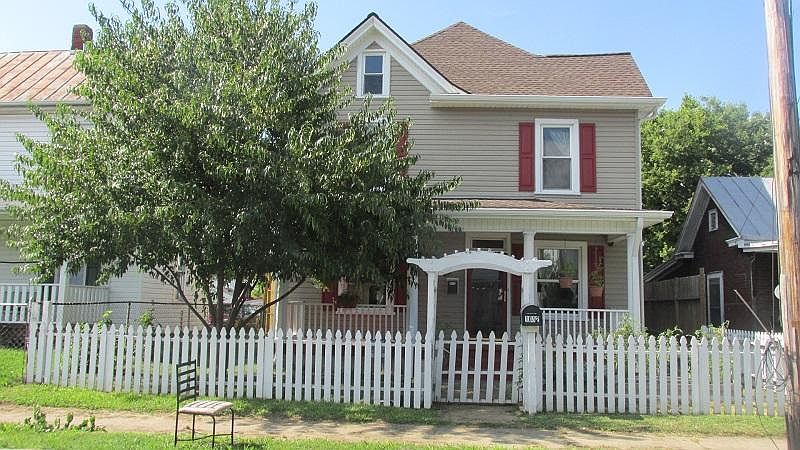 1st image of 1012 Jamison Ave SE
