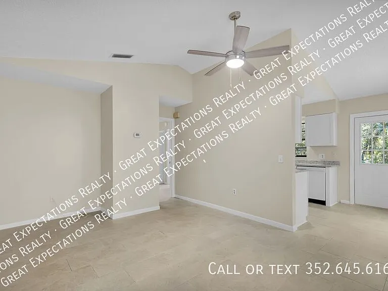 3381 NE 56th Ave — Photo 3
