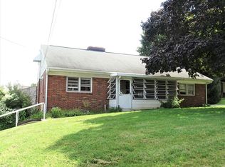 109 W Fulton St, Ephrata, PA 17522