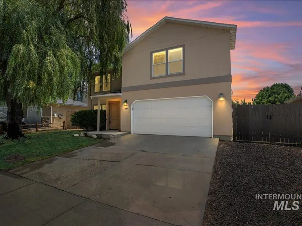 351 E Willowcreek Dr, Middleton, ID 83644