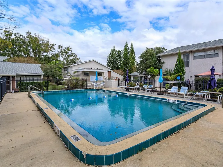 2786B Curry Ford Rd — Photo 16