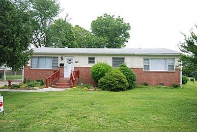 1st image of 2903 Peach St