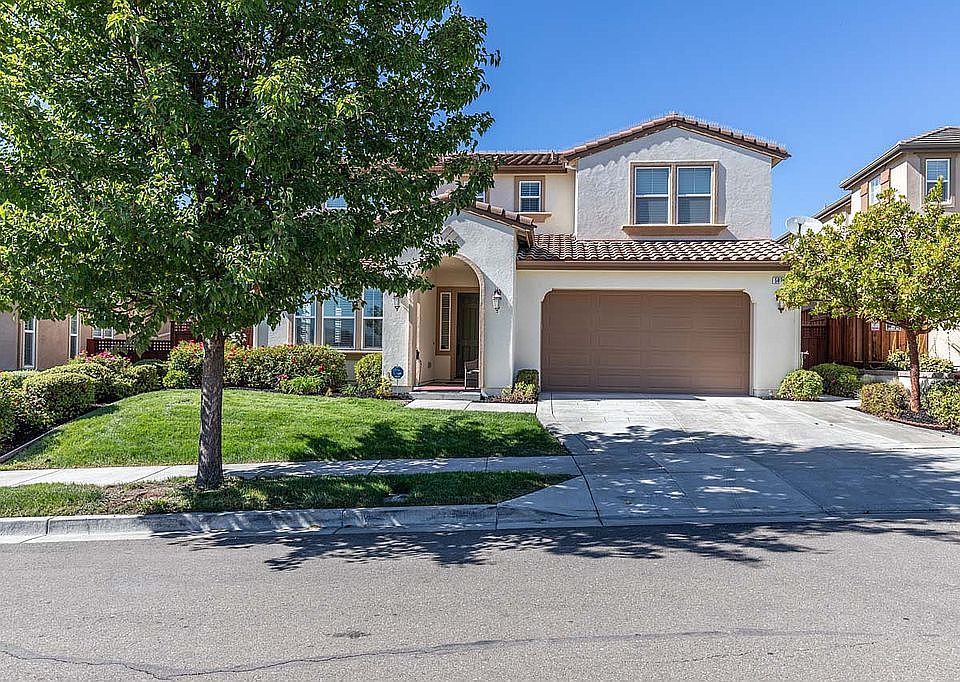 1st image of 5832 Avellina Dr