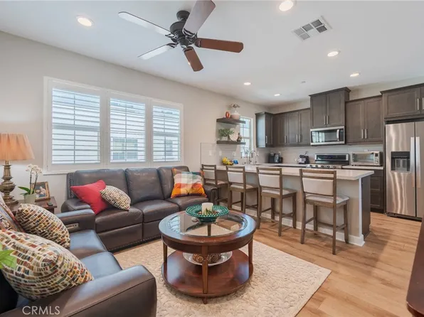 102 Lantana Dr, Stanton, CA 90680