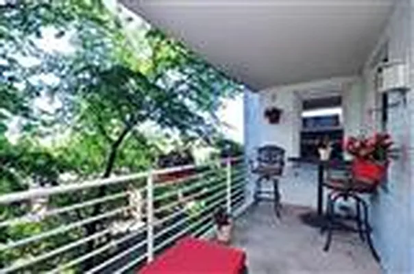 Sold by Chintan Trivedi | media 20