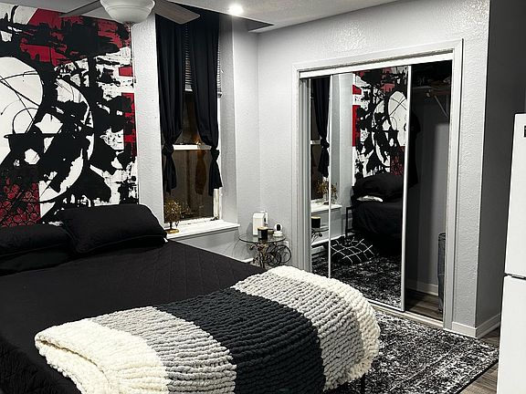 bedroom area w/ closet