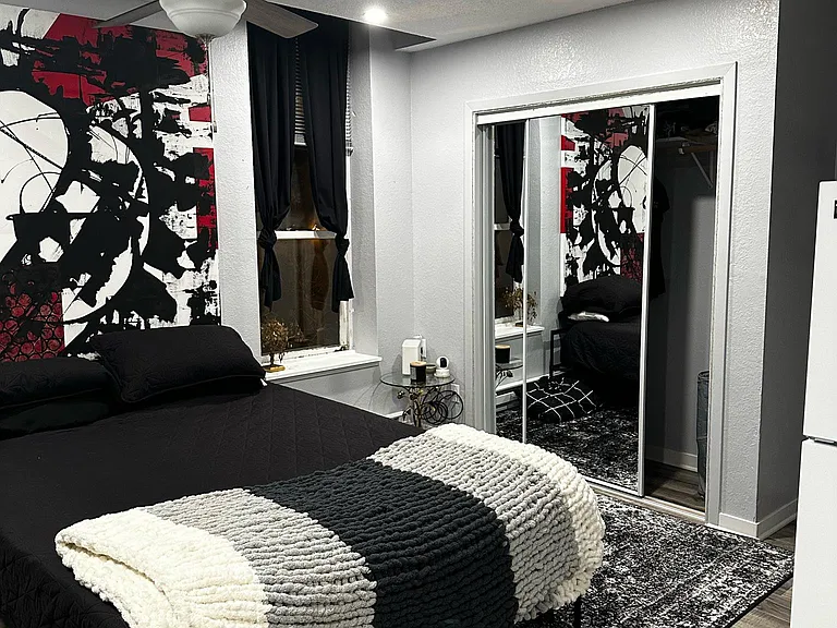 bedroom area w/ closet