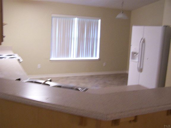 4th image of 5043 Cocoa Dr
