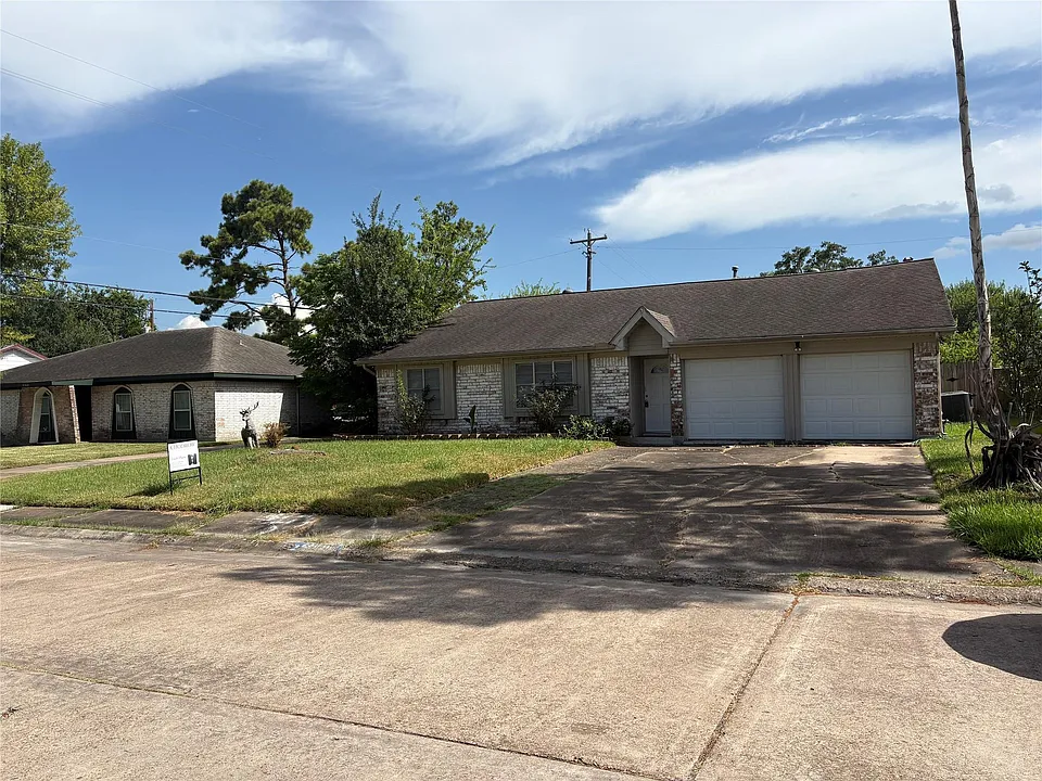 11703 Triola Ln
