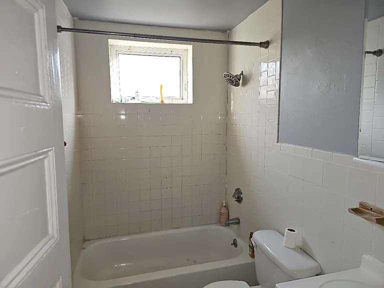 106 Sumner St #1 — Photo 4