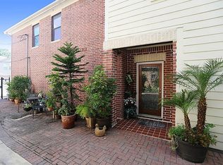 5227 Larkin St, Houston, TX 77007