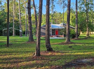 108 Starling Ln, Ray City, GA 31645