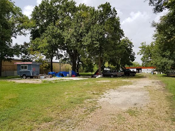 4th image of 2053 Johanna Dr