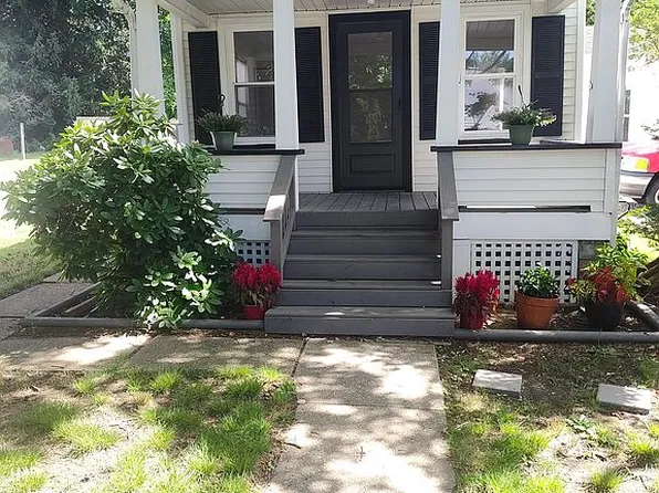 141 Pierce Ave, Sharpsville, PA 16150