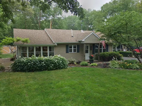 2129 Lakewood Dr, Wilmington, IL 60481