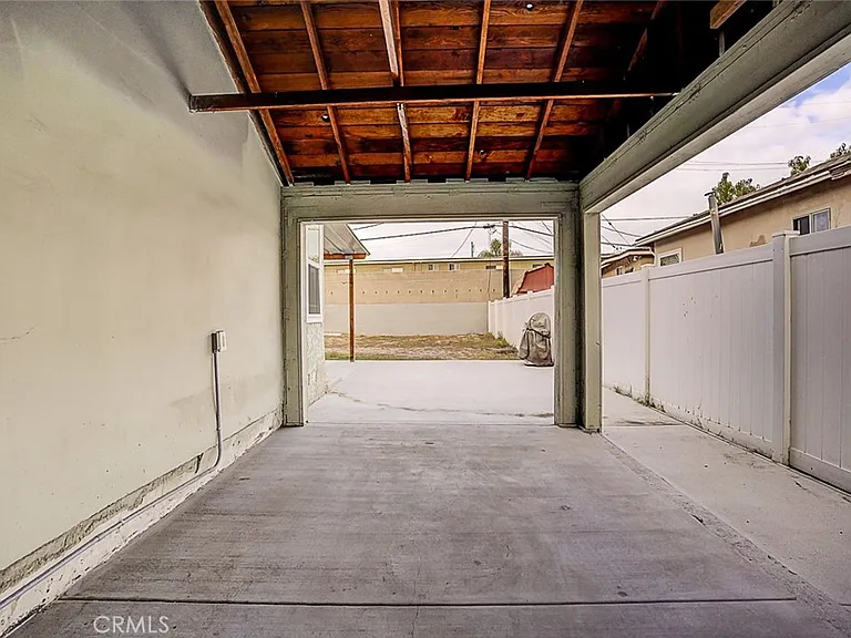 4909 W 117th St — Photo 61