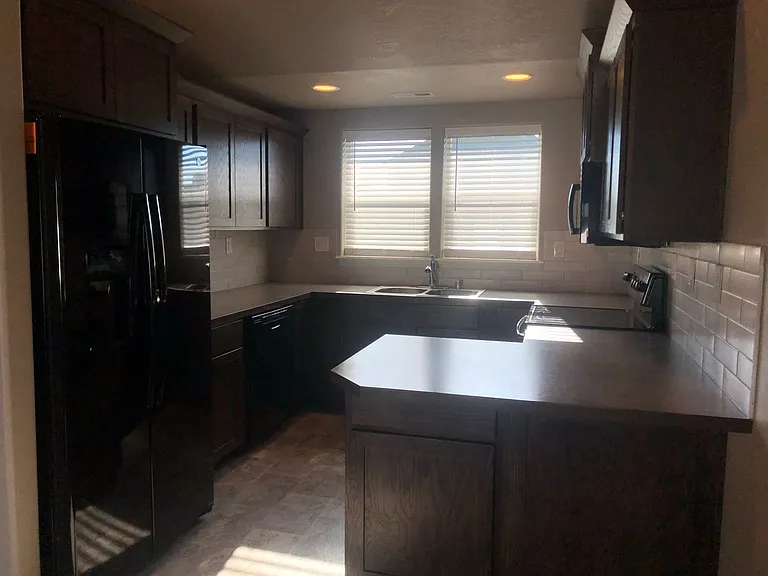 1358 E Brecken Dr — Photo 3