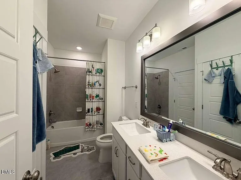2222 Bohan Ct — Photo 29
