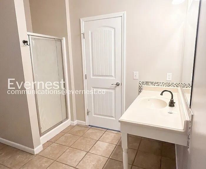 224 W Acadia Ave #100 — Photo 9