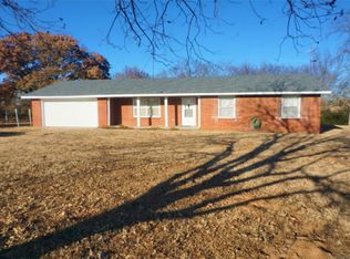 11085 Evergreen Rd, Henryetta, OK 74437
