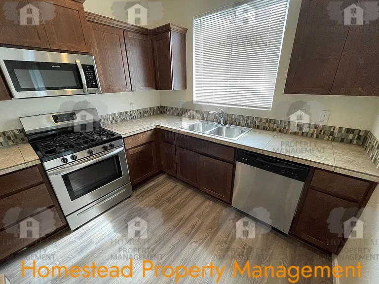 5706 Joynak St S — Photo 7