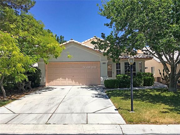 2nd image of 4952 Cedar Lawn Way