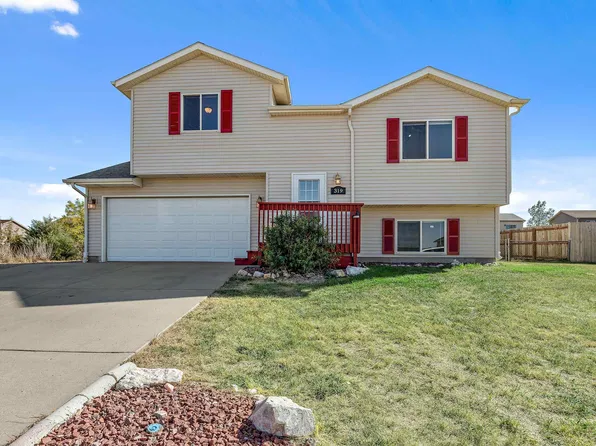 319 Grandeur Ln, Box Elder, SD 57719
