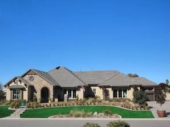 224 S Mesa Dr, Mesa, AZ 85210
