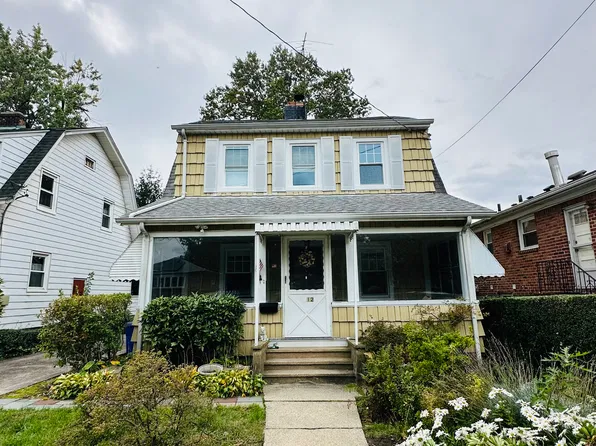 4112 Glenwood St, Little Neck, NY 11363
