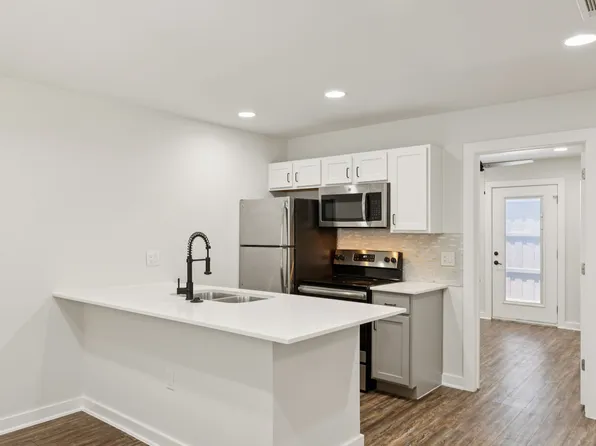 The Courtyards at Lower Greenville