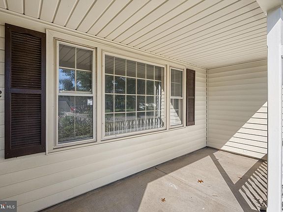 4th image of 12422 Melling Ln
