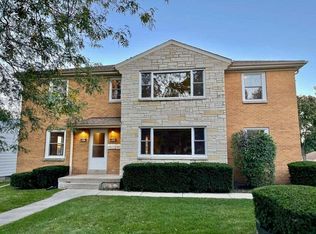 2812 S 61st St #2814, Milwaukee, WI 53219