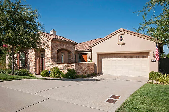 6052 Palermo Way photo 1