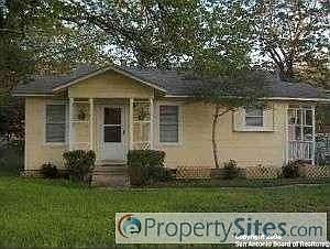 2nd image of 526 Glamis Ave