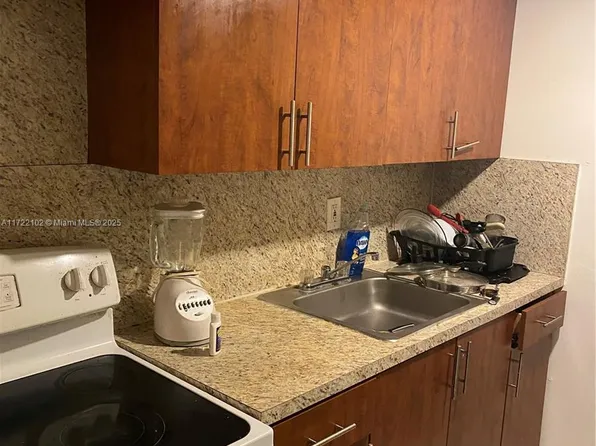 301 NW 177th St APT 119, Miami Gardens, FL 33169