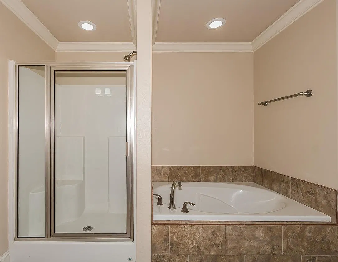 4 bed, 1700 sqft, $2,500 — Photo 3