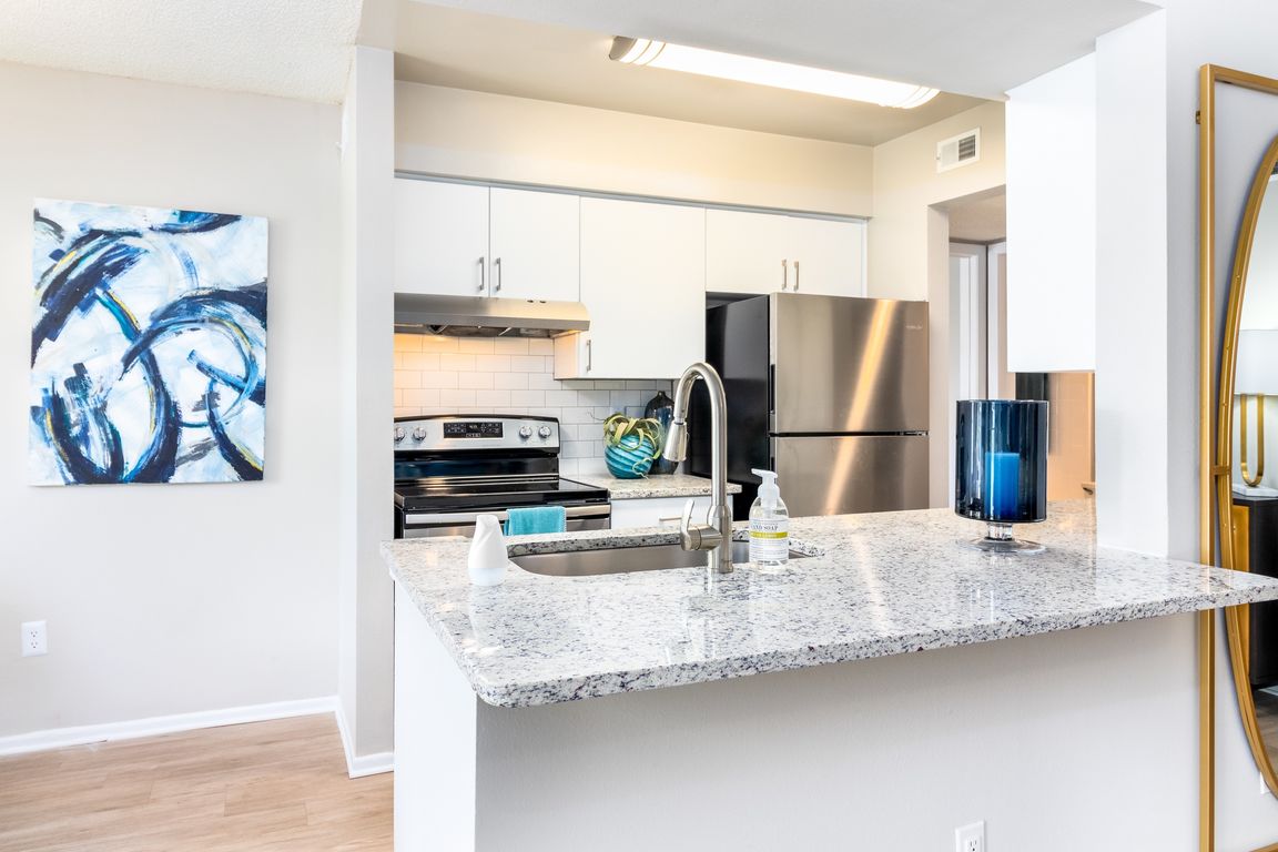 Open Kitchen