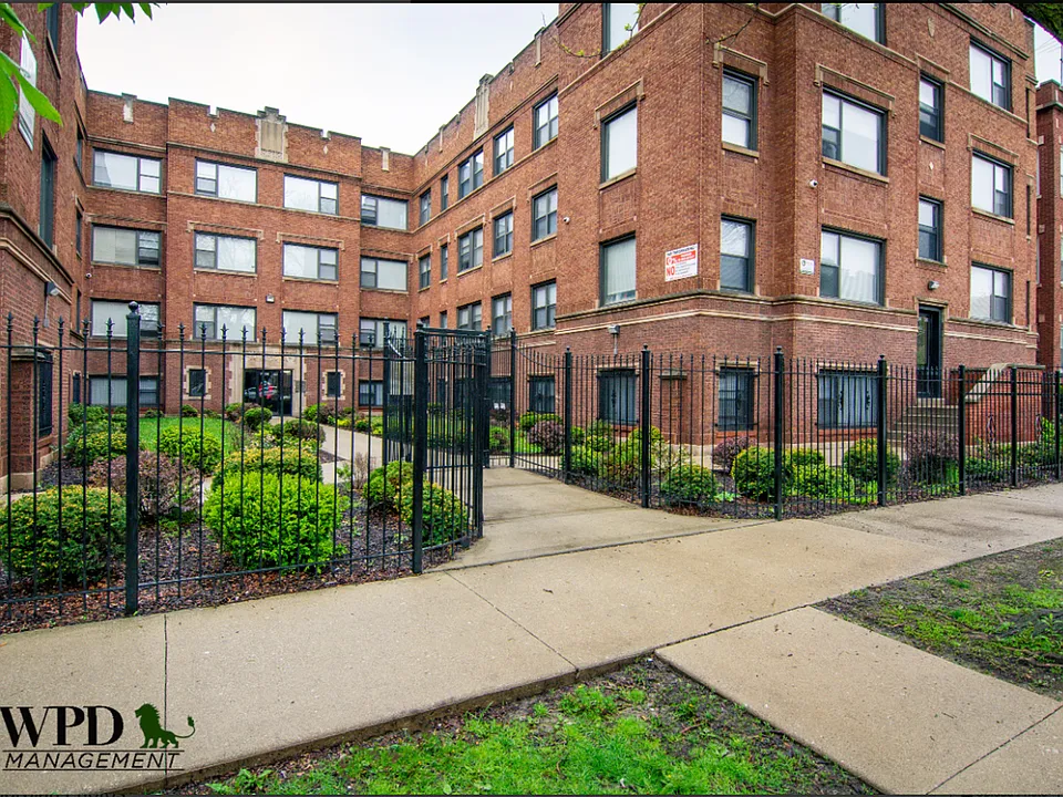 7844 S. Ellis Ave