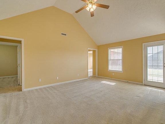 4th image of 8210 Spinner Ln