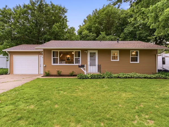 609 Townsend Ave, Wapello, IA 52653