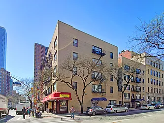 639 Ninth Avenue in Hell&#39;s Kitchen