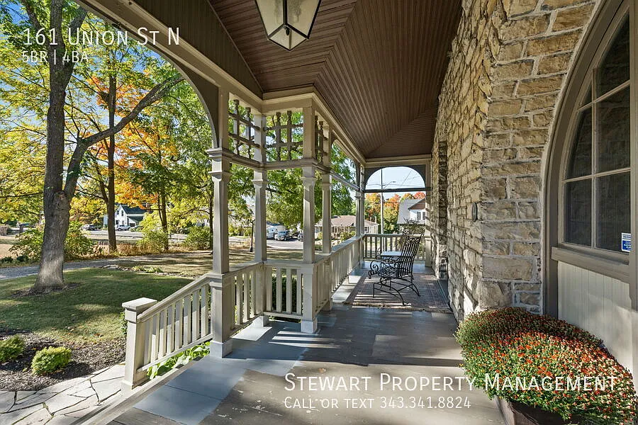 5 bed, 3.5 bath, 4600 sqft, $5,750 — Photo 4