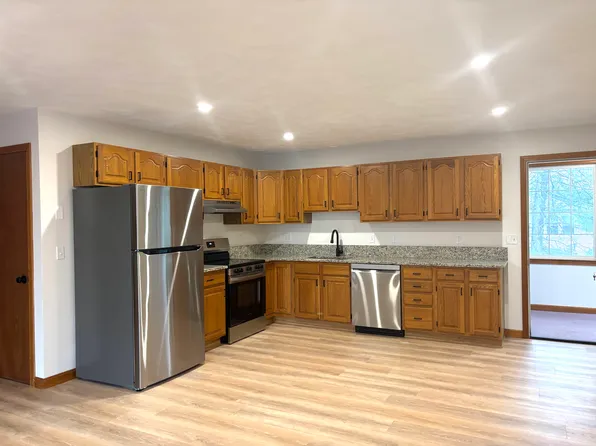 28 South Ave #2A, Attleboro, MA 02703