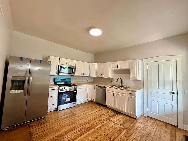 37 N Kinzer Rd — Photo 8