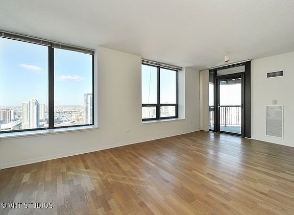 4th image of 400 N La Salle Dr APT 3508
