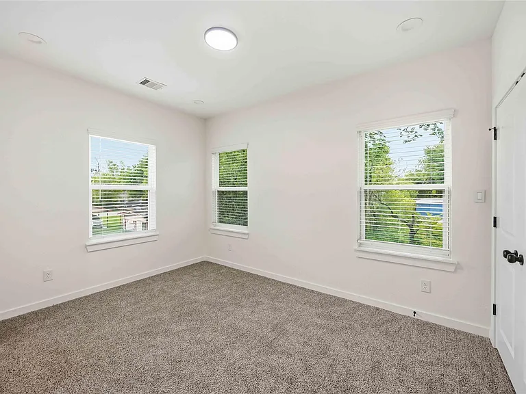 8412 Darien St #B — Photo 10
