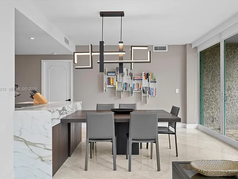 3400 SW 27th Ave #201 — Photo 6
